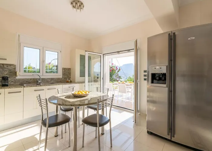 Kamos Archangelos (Rhodes)