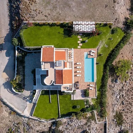 Villa Kamos