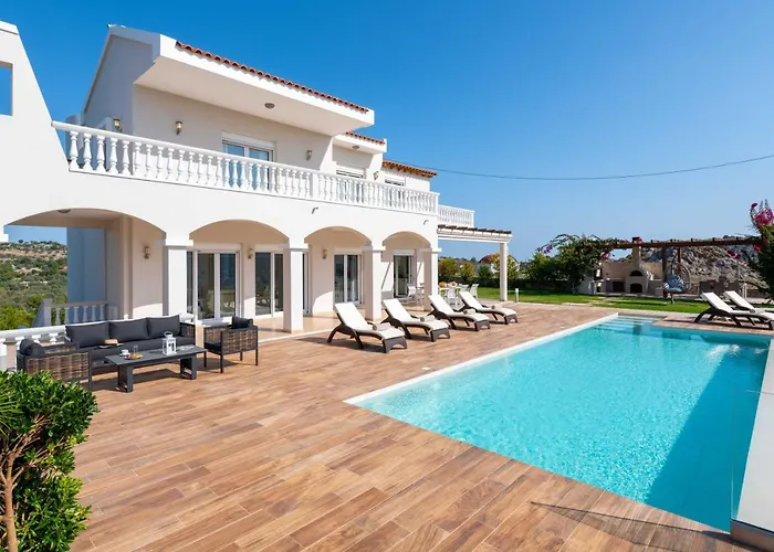 Villa Kamos